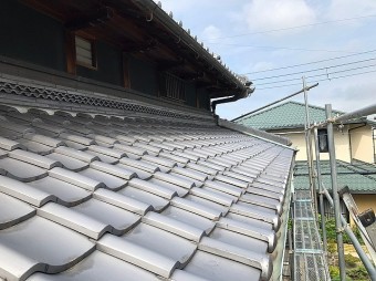 いぶし瓦