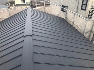 香芝市の新築住宅の屋根の棟板金