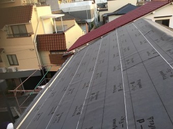 防水紙張り