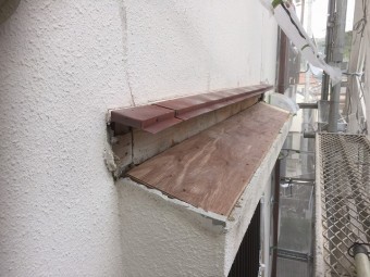 1階下屋根