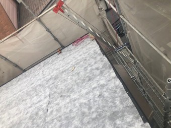 ケバラの破損でカバー工法