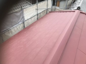 斑鳩町でガルテクト屋根完成