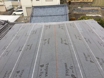 防水紙(ルーフィング)貼り