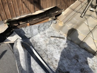 奈良市 下屋根 防水紙貼り