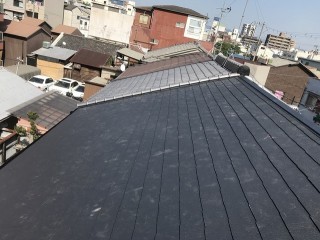 葺き替え完成の屋根