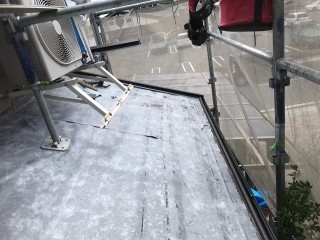 生駒市 粘着ルーフィング 張り付け