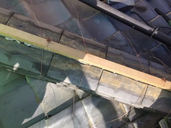 奈良市 下屋根棟瓦 施工中