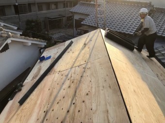 奈良市で構造用合板(野地板)の設置作業