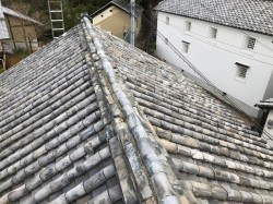 経年劣化で葺きなおしの屋根