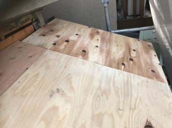 斑鳩町 野地板 設置