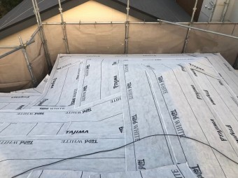 天理市 ルーフィング 貼り付け