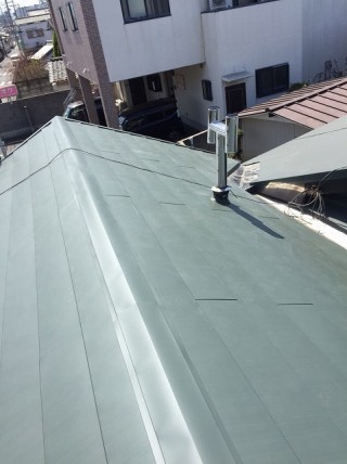葺き替え完成の屋根