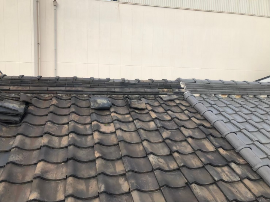 奈良市　粘土瓦　パラペット付き　屋根修理の安心無料点検