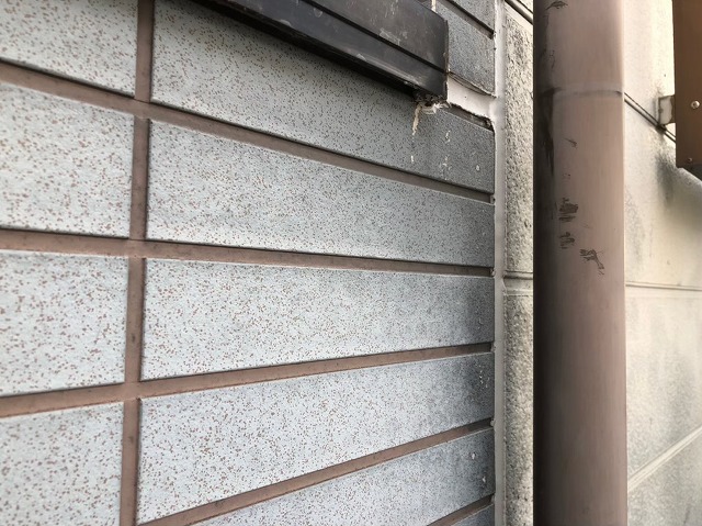 奈良市のカラーベスト屋根の住宅の外壁塗装前