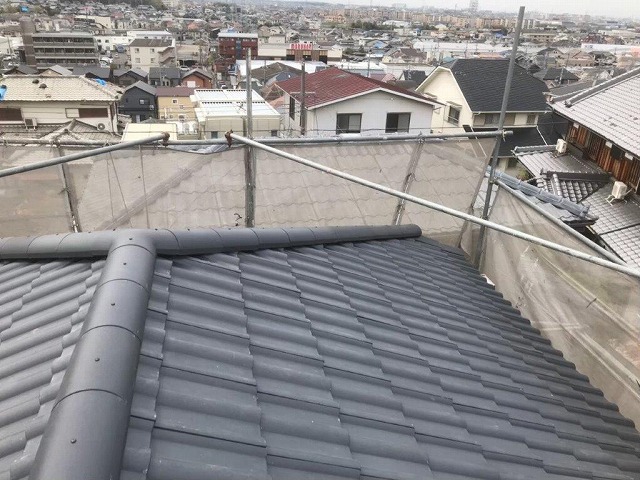 葺き替え工事の施工後の屋根