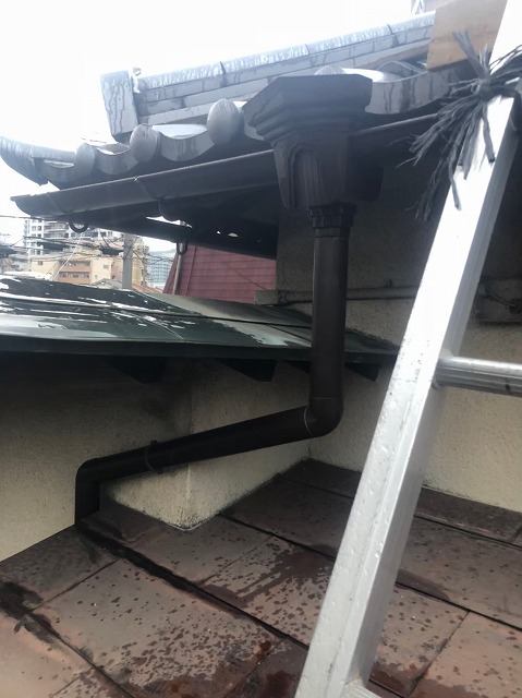 奈良市の瓦屋根の雨樋施工後