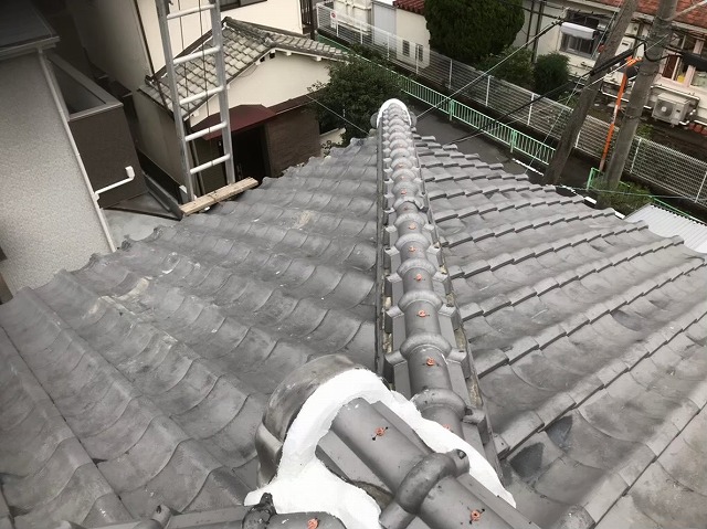 奈良市　棟瓦取り直し工事　完成