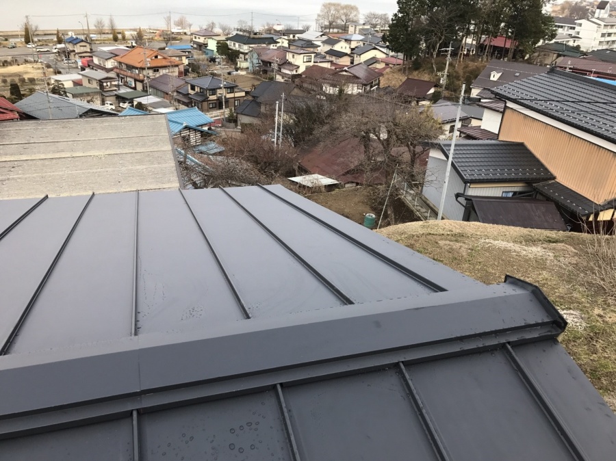 葺き替え完成の屋根