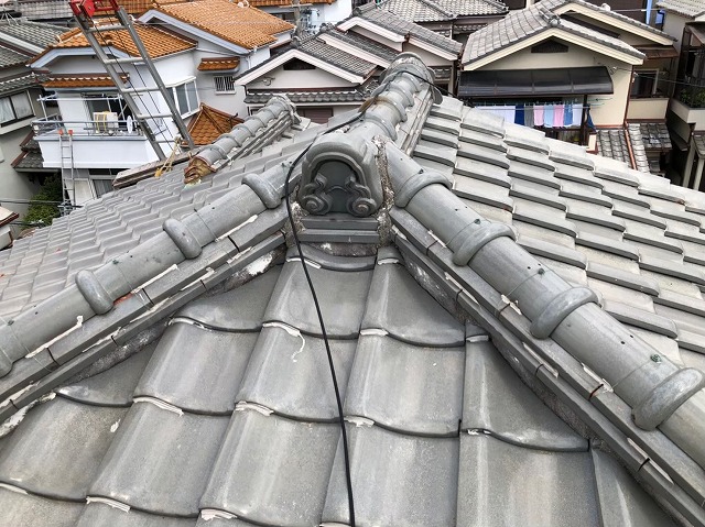 橿原市の瓦屋根、剥がれた漆喰