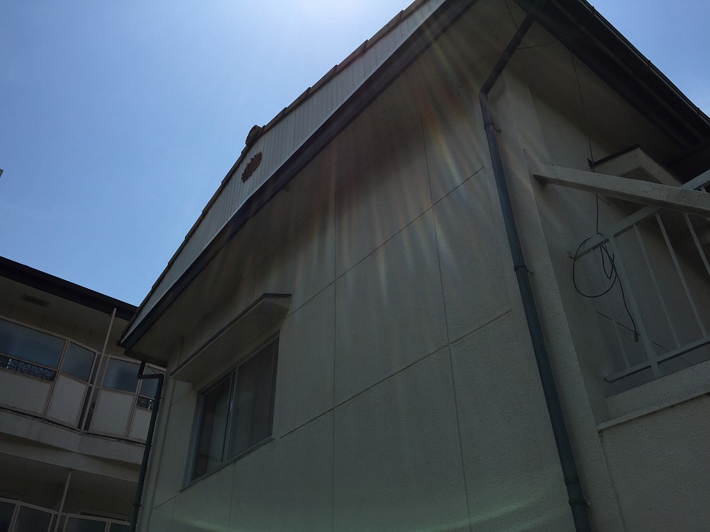 ハイツの切妻屋根です。