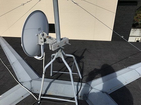 宇陀市にて築20年のカラーベスト屋根を徹底点検！屋根の上のアンテナってどうするの？