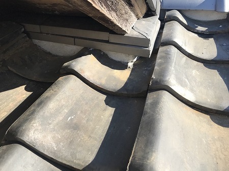 棟違部ノシ瓦積み直し