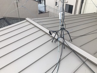 桜井市でセキスイかわらUをスタイロ断熱の立平葺へ葺き替え！