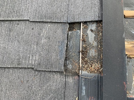 カラーベスト割れ部分から漏水