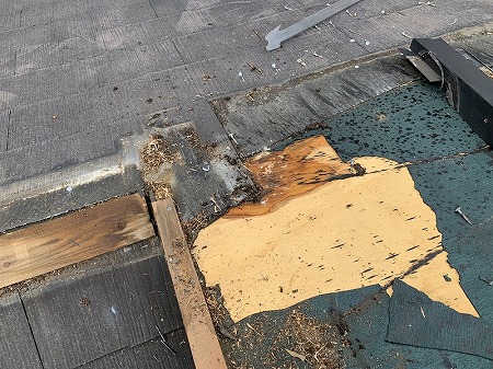 ベスト割れから野地腐食