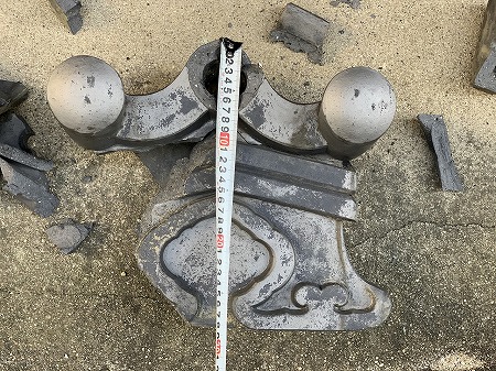 三郷町のお寺で本堂の鬼瓦が落下！原因と社寺専門の点検の重要性