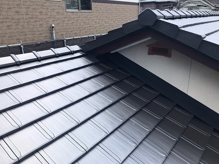 棟違い部分の納め方