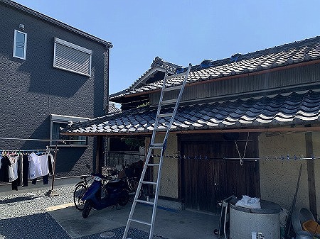 納屋瓦屋根