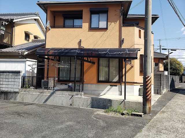 奈良市のアクリル製カーポート屋根の無料点検