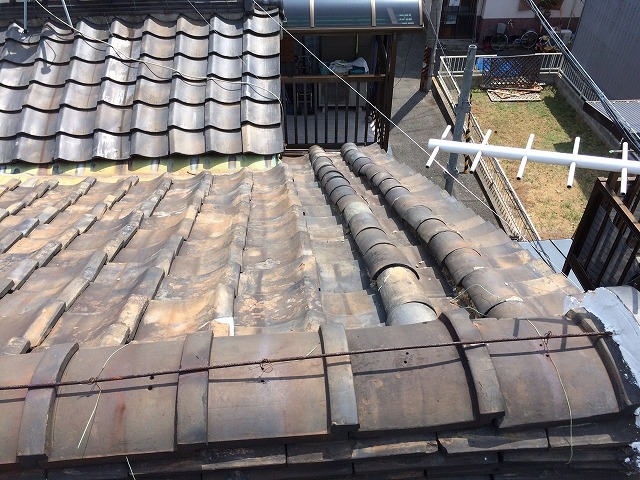 奈良市の屋根診断中の瓦屋根