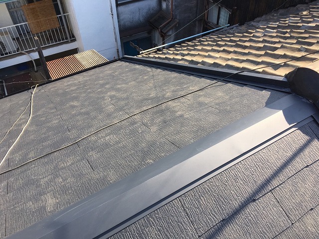 カラーベスト葺き替え後の屋根