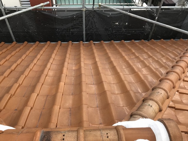 工事前の茶色の和瓦屋根