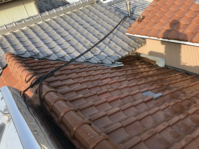 大和郡山市の複合タイプの屋根の施工前