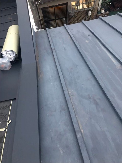 屋根材の設置