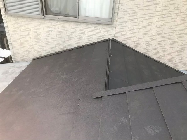 ガルテクトに葺き変わった屋根