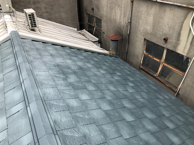 ルーガ鉄平に葺き替え屋根