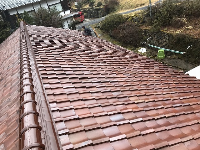 葺き直し完成後の屋根