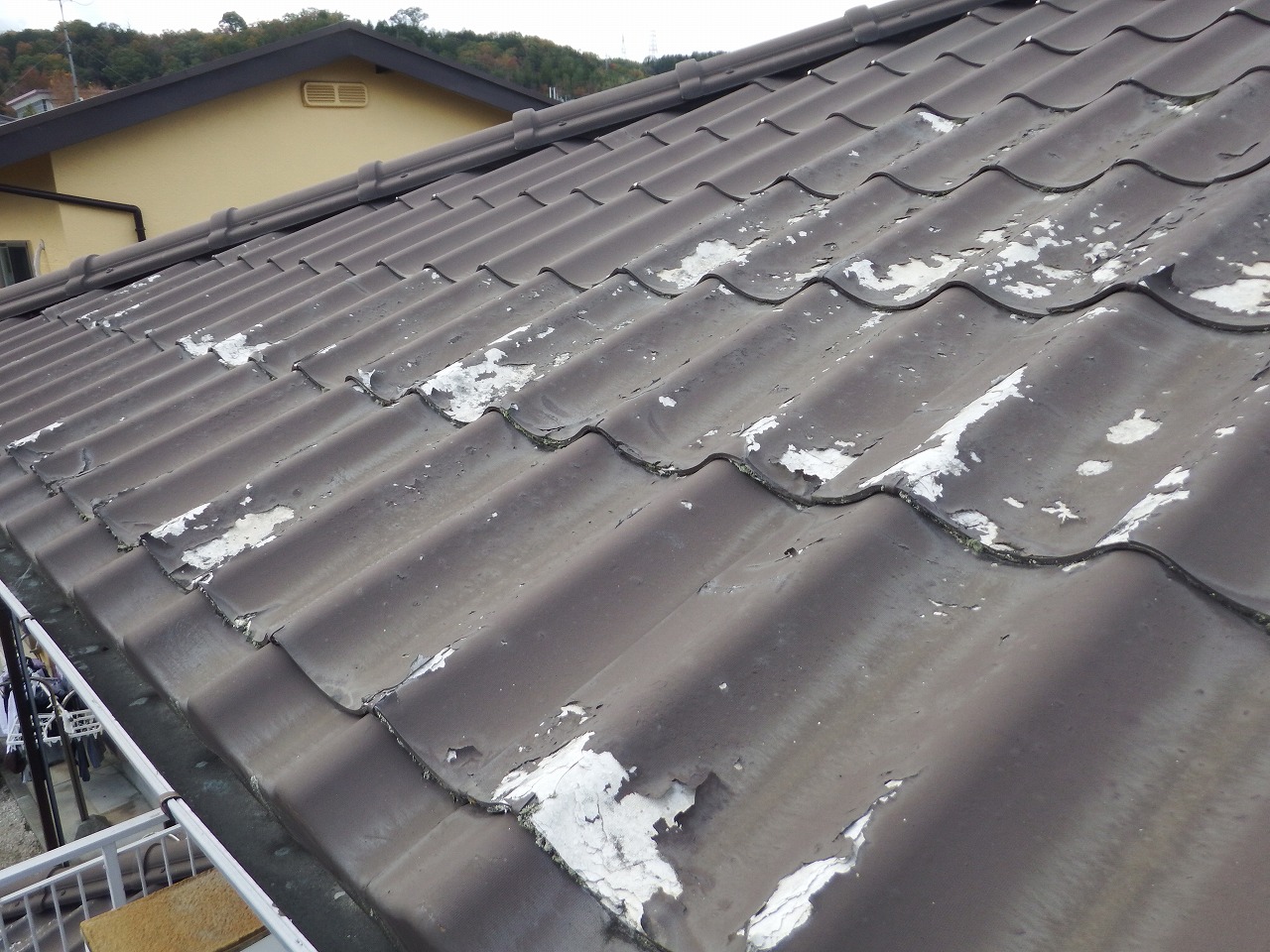 生駒市の劣化した屋根の無料点検