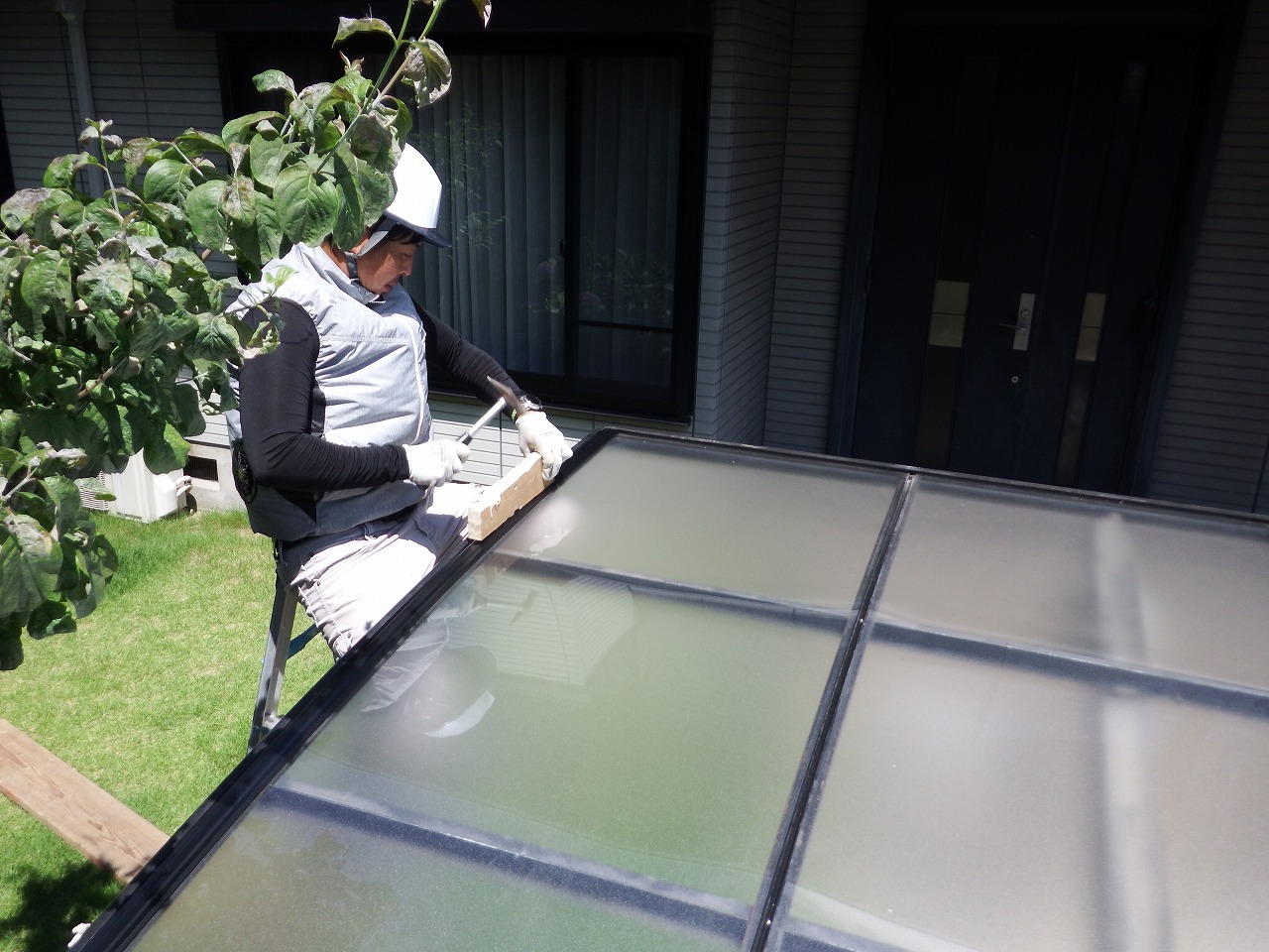 生駒市の新しいカーポート屋根設置
