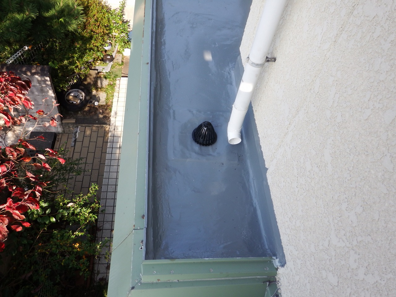 生駒市の下屋根防水工事、ルーフドレン設置で完工