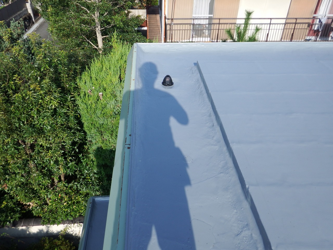 生駒市の陸屋根防水工事完成、ルーフドレン