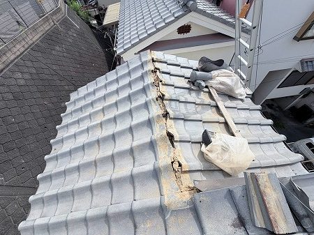 棟瓦撤去完了