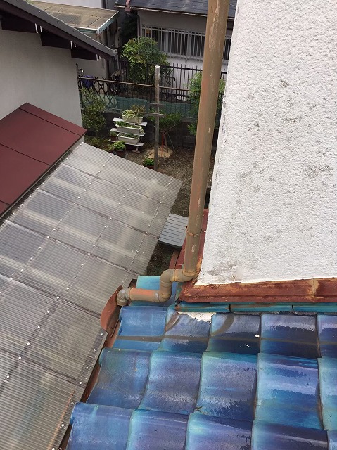 下屋根の取り合い部分熨斗瓦