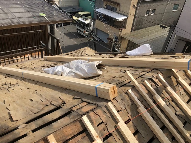 奈良市の雨漏り修理での垂木の設置