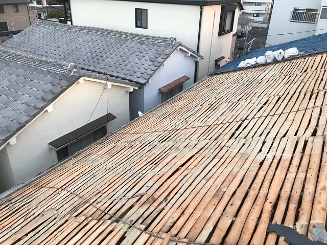 奈良市の古い野地板はバラ板です