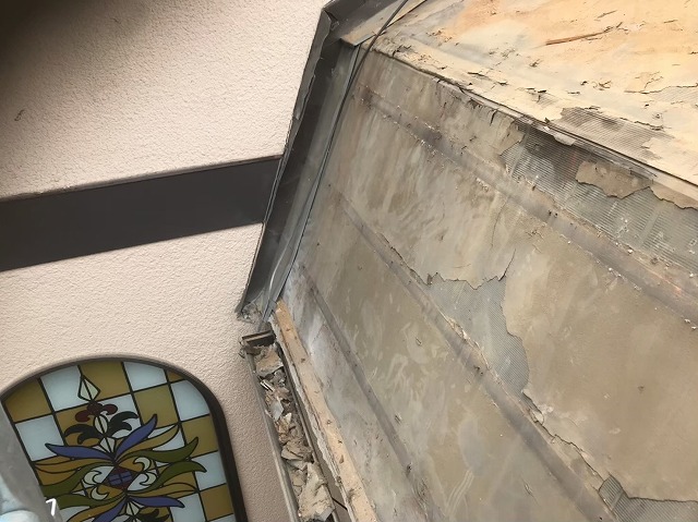 斑鳩町の急勾配屋根の様子
